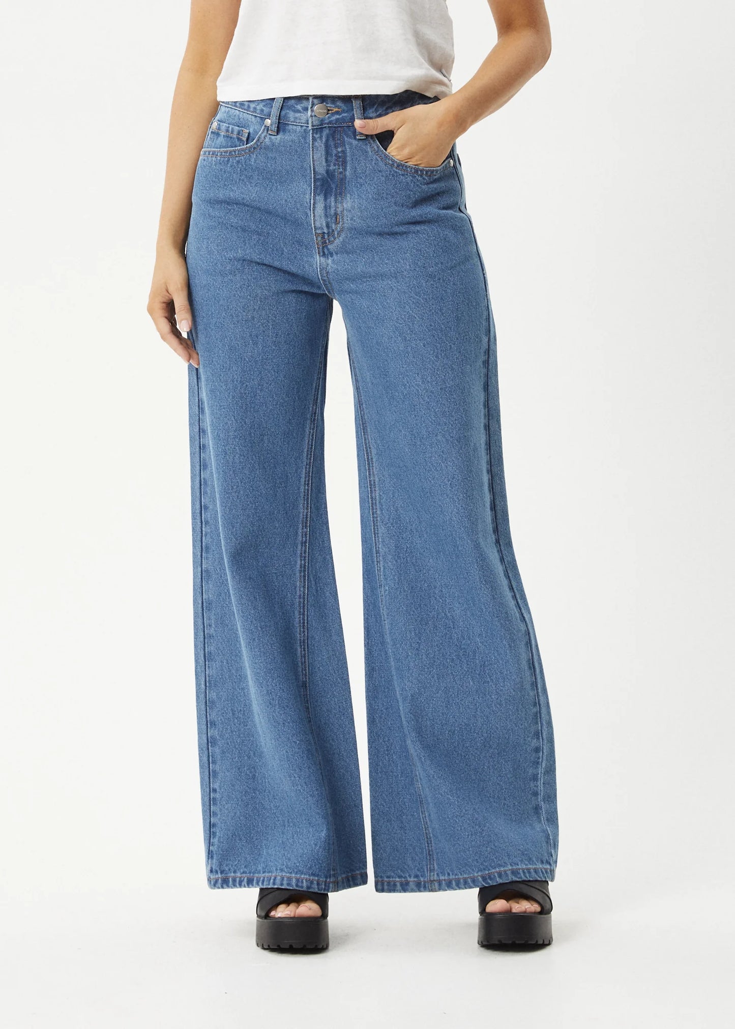 Gigi Denim Flared Jean - Worn Blue