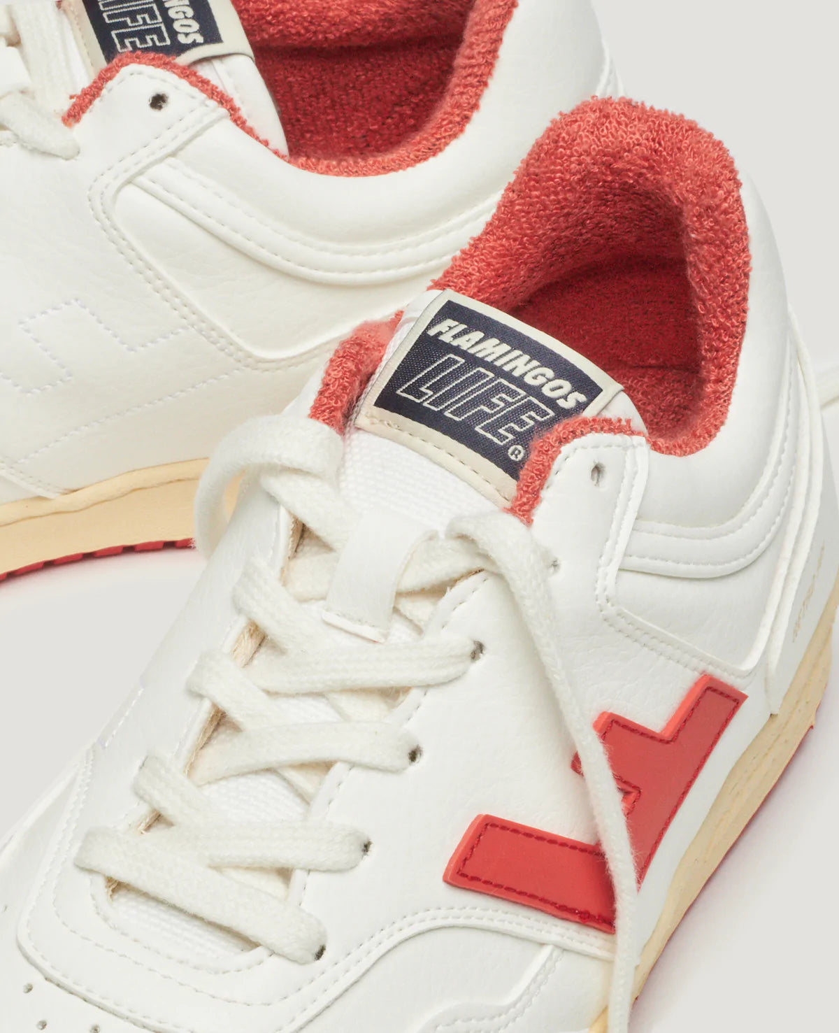 Retro 90's - White Vanilla Tomato