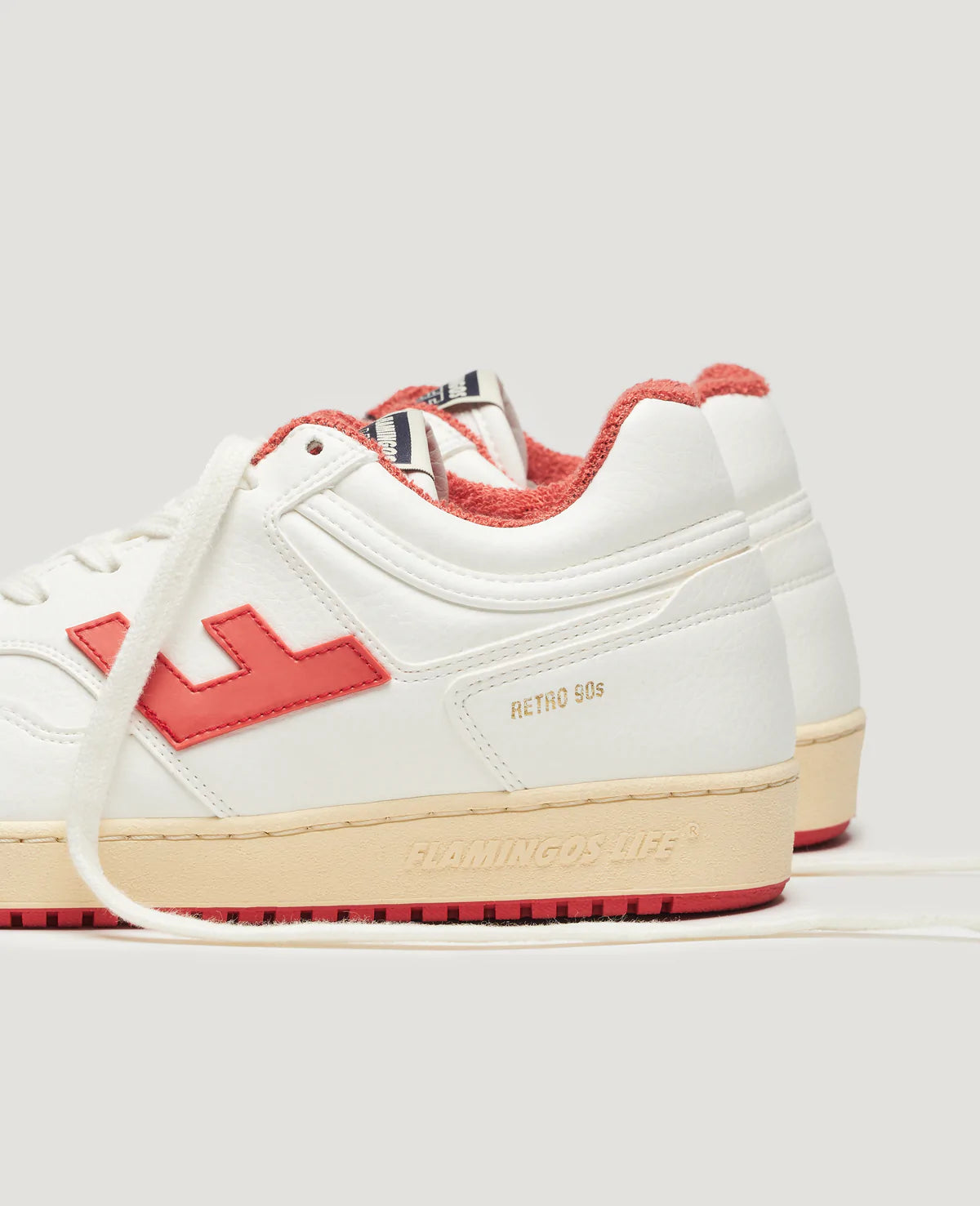 Retro 90's - White Vanilla Tomato