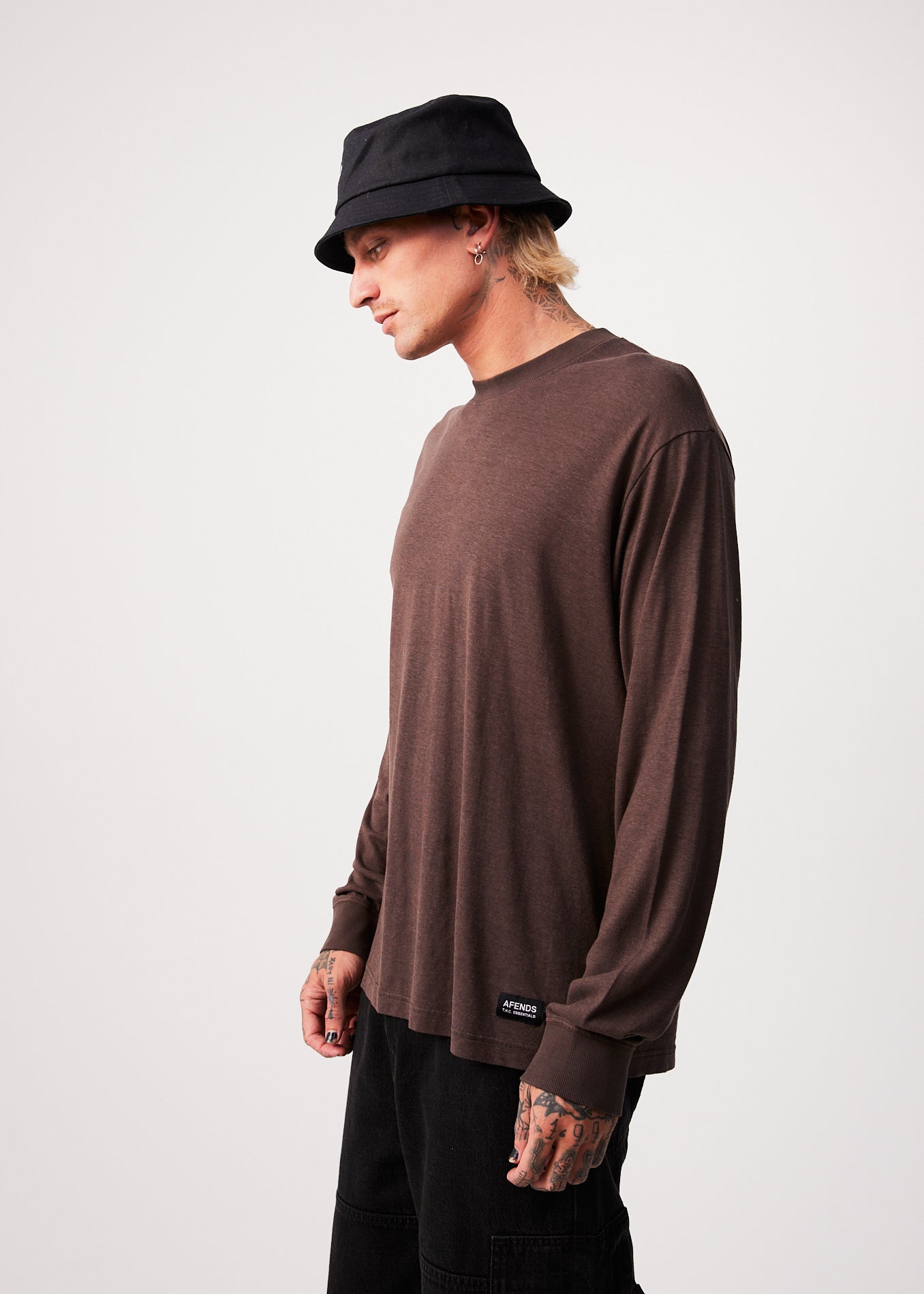 Essential - Hemp Retro Long Sleeve T-Shirt - Coffee