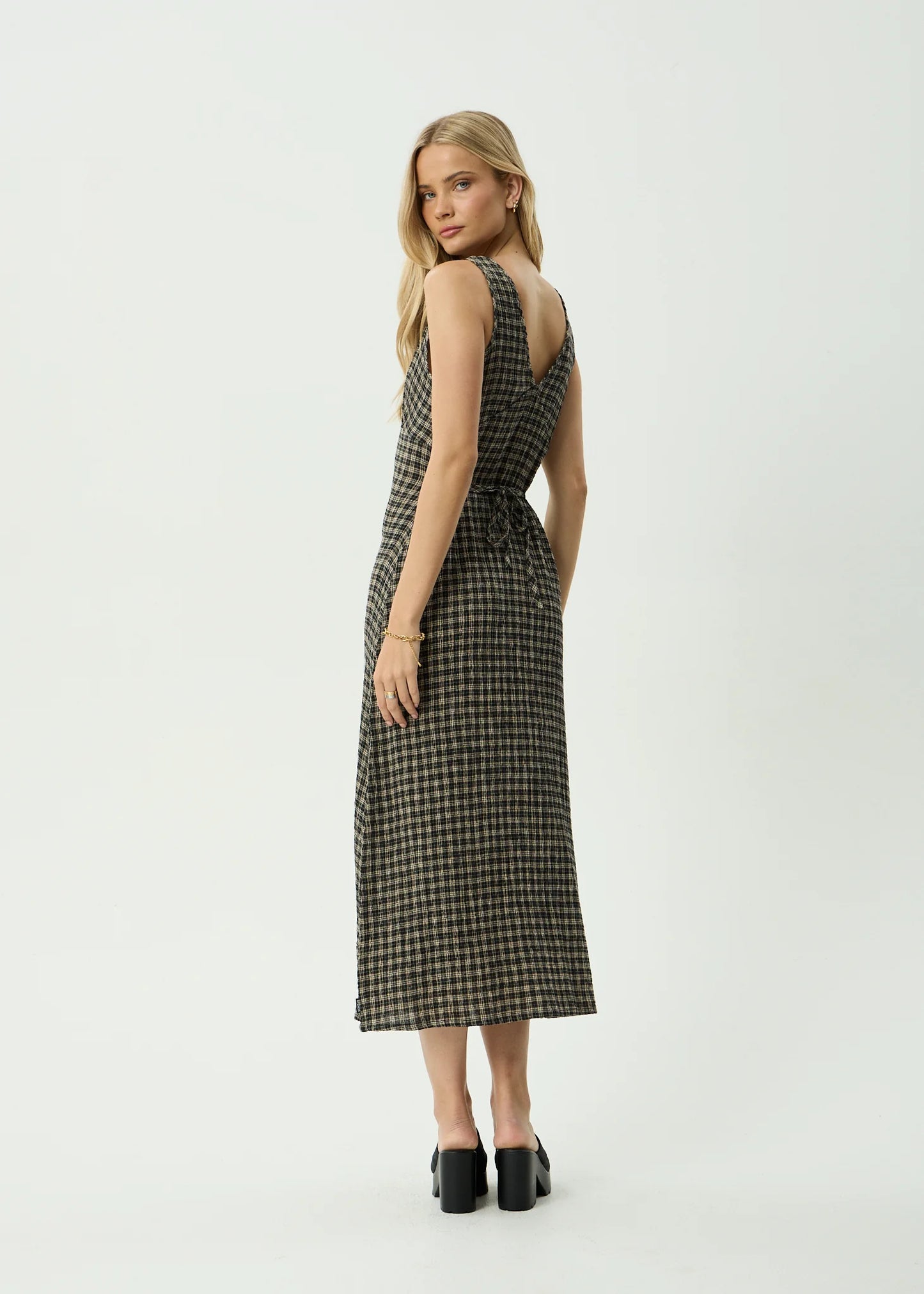 Tully - Seersucker Maxi Dress - Tan / Olive Check