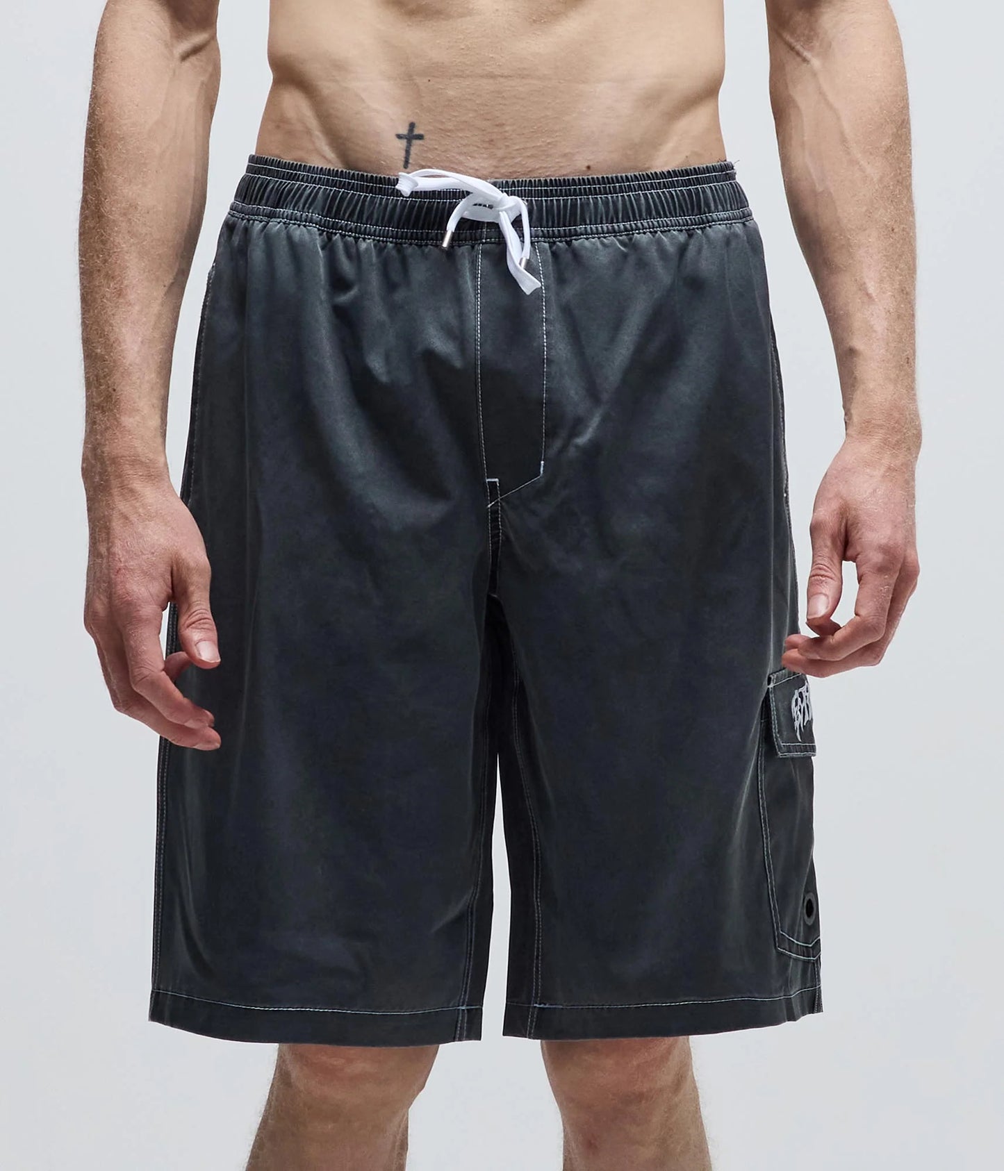 Swans Cargo 21" Swim Trunk — Black