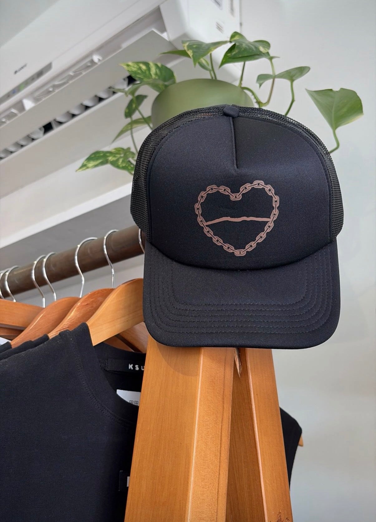Karioi Trucker - Black/Coffee