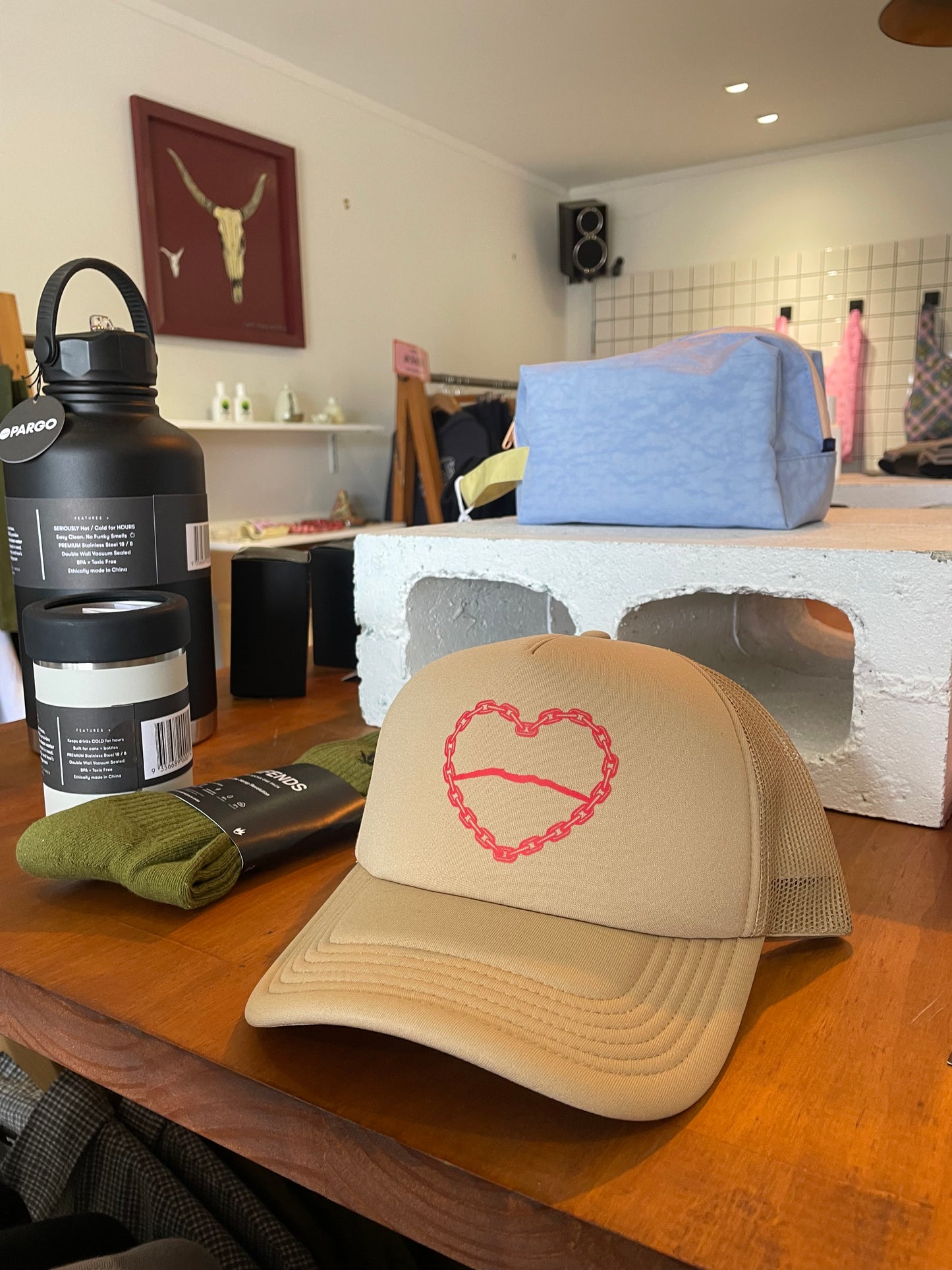 Karioi Trucker - Beige/Red