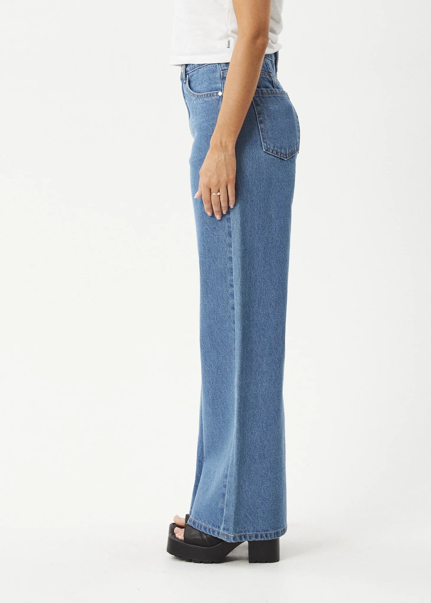 Gigi Denim Flared Jean - Worn Blue