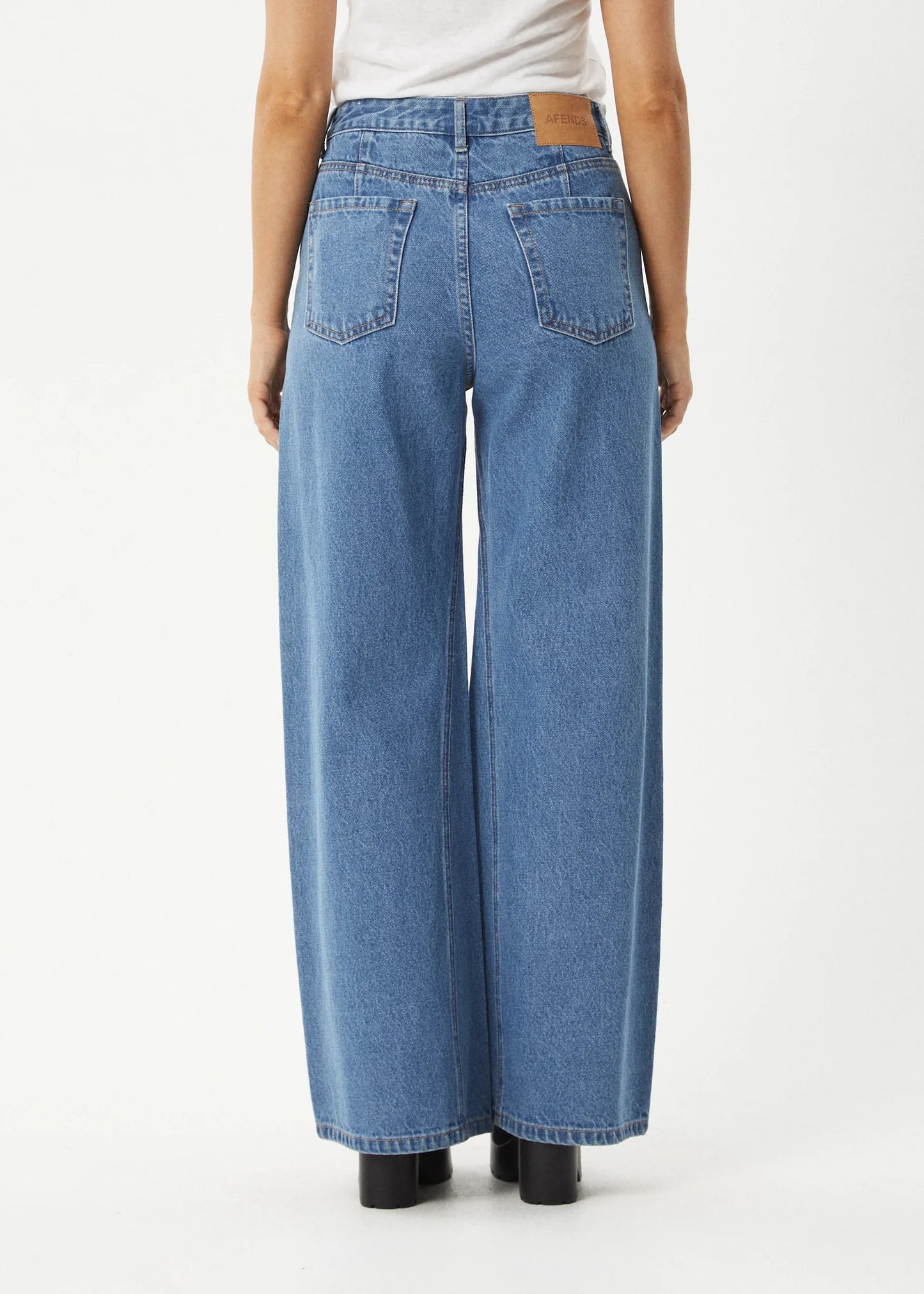 Gigi Denim Flared Jean - Worn Blue