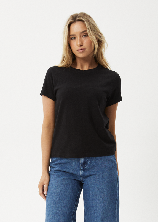 Eden - Regular Tee - Black