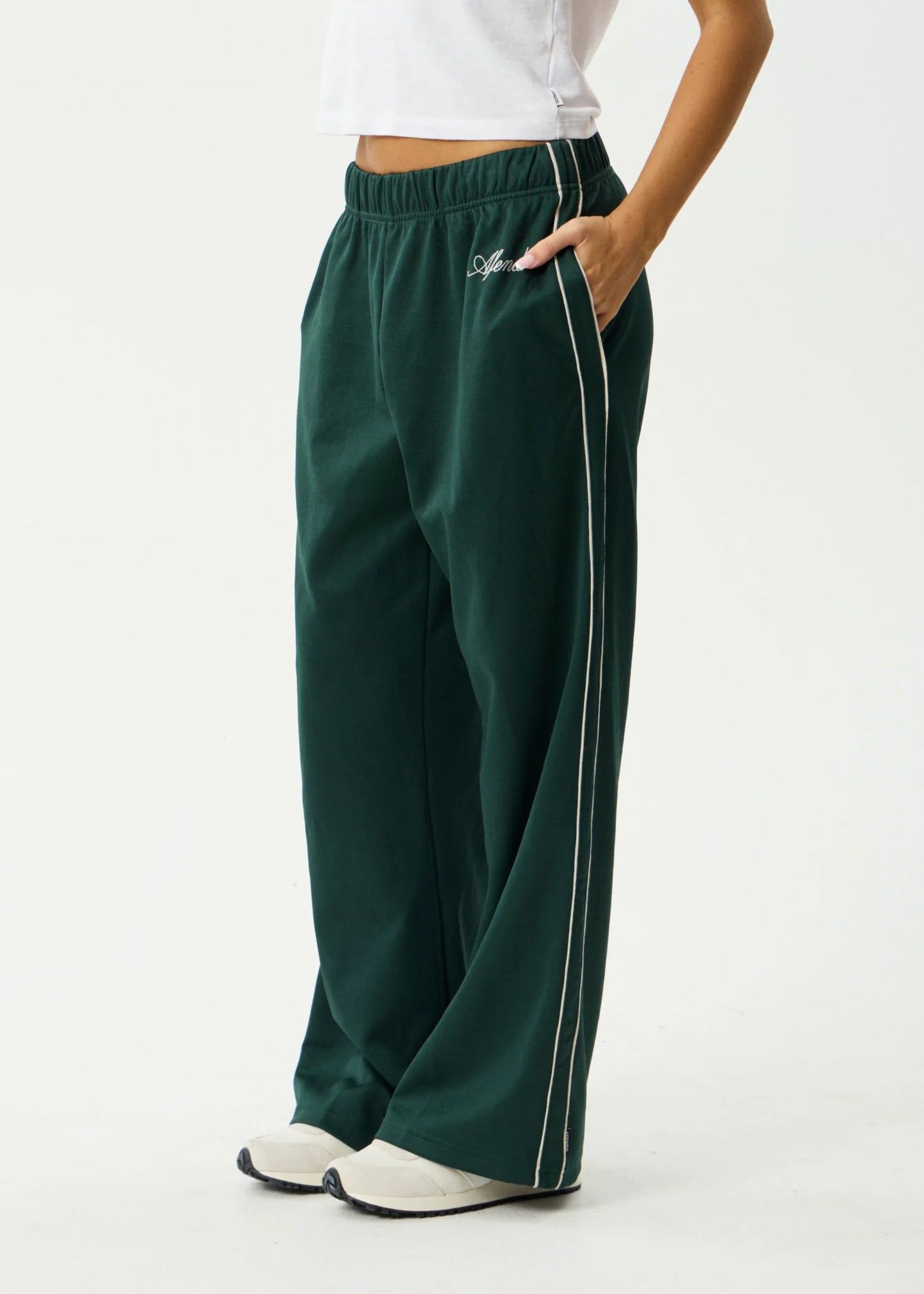 Avenue Track Pant - Pine
