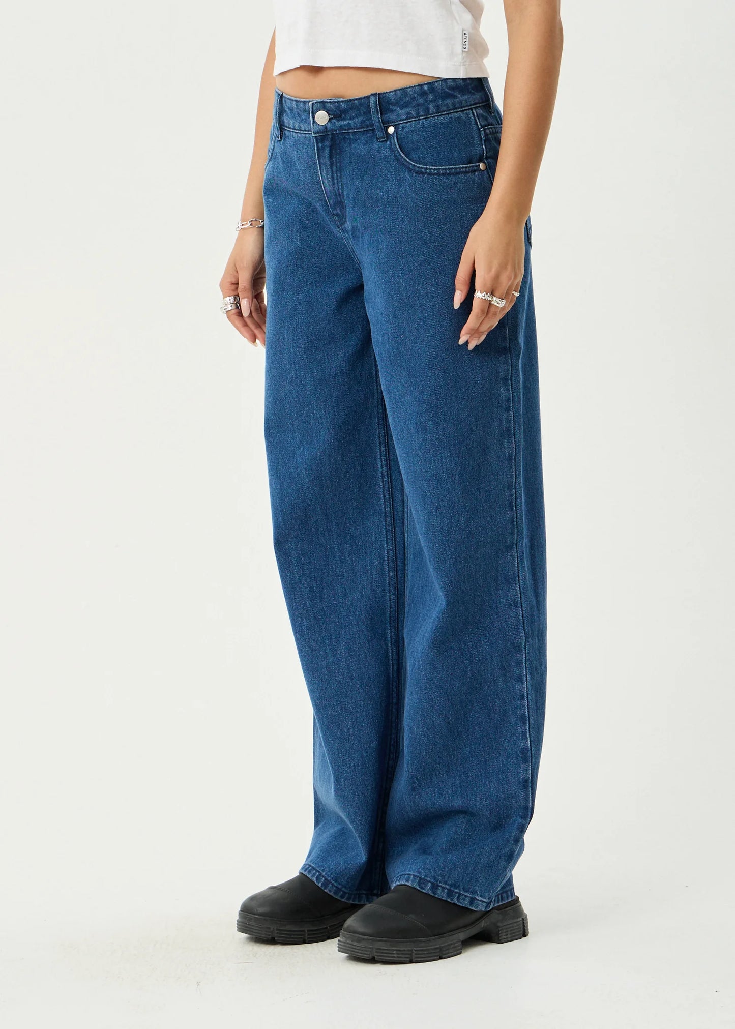Alyra - Low Rise Wide Leg Jean - Authentic Blue