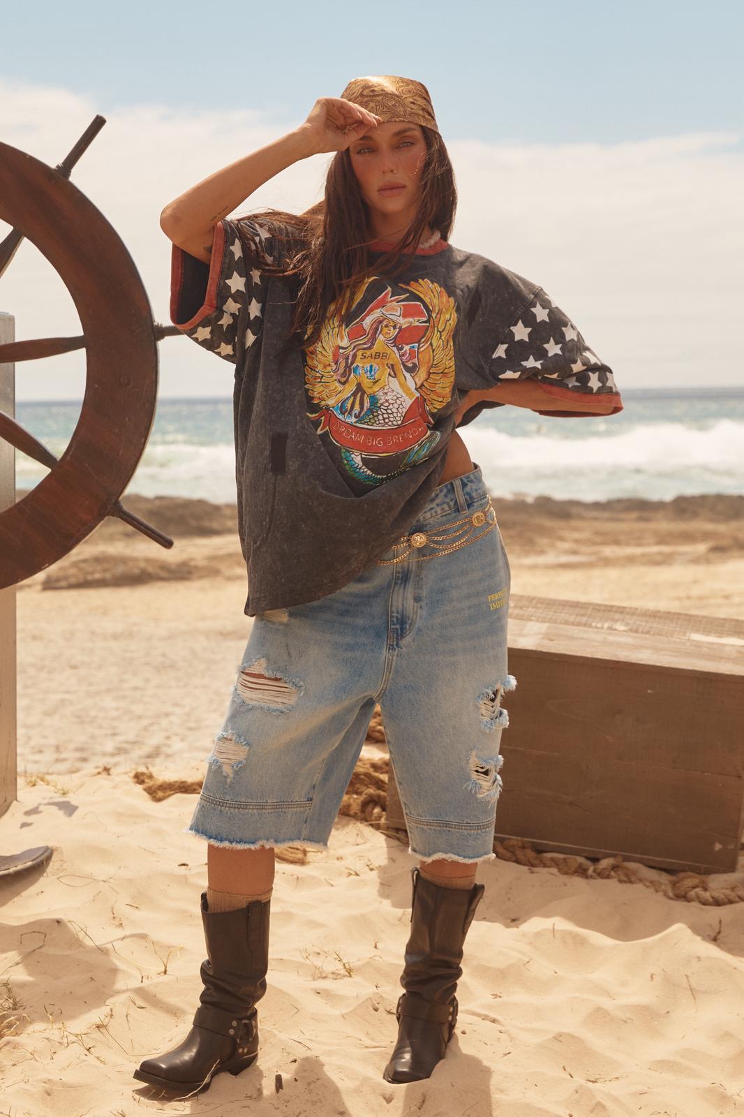 The Very Oversized Vintage Dream Big Brenda Tee - Washed Black