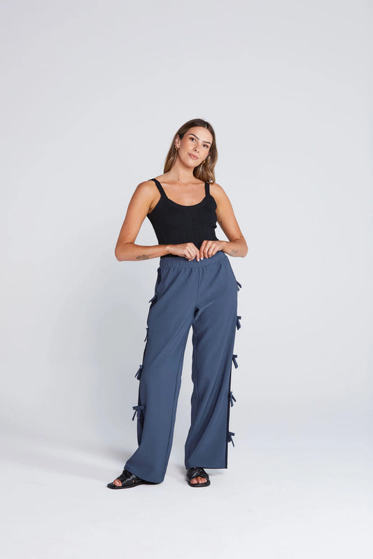 Bowtiful Pant - Navy Oxford