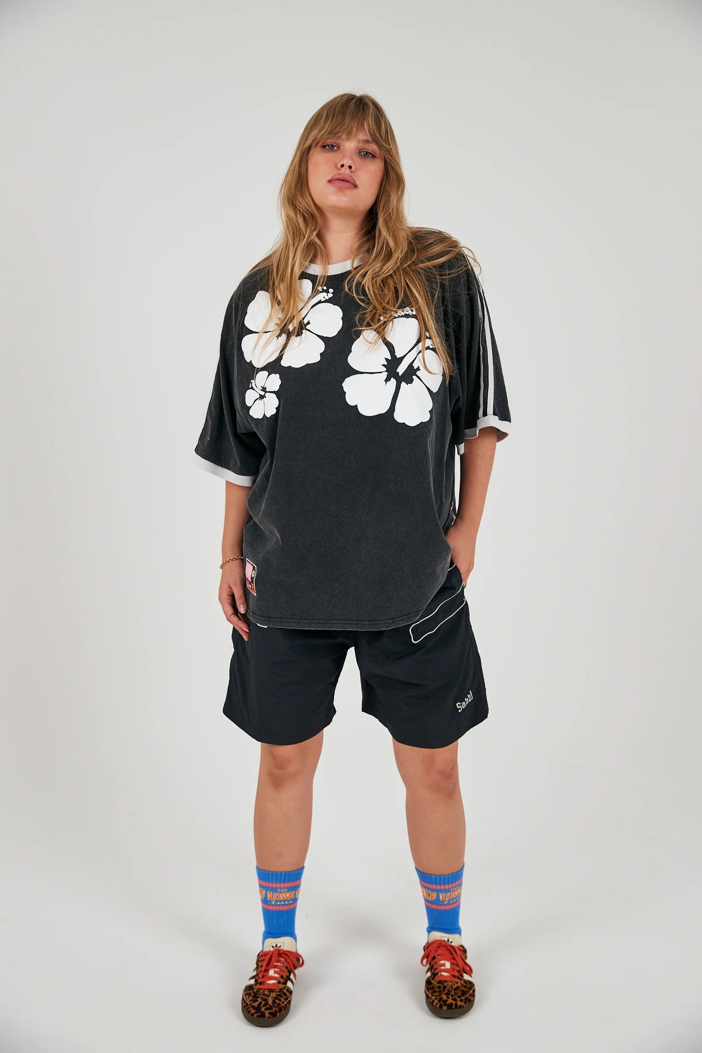 The Hibiscus Tee - Washed Black